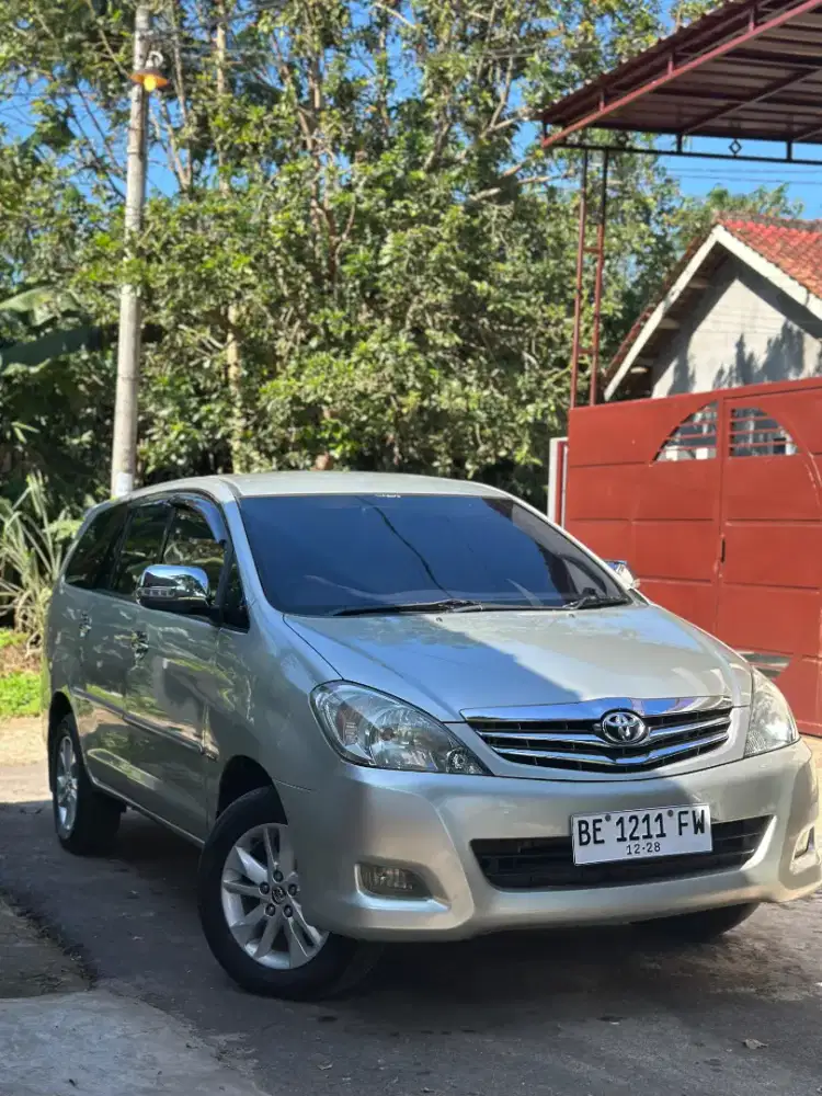 Innova V bensin metic 2009 (pajak baru)