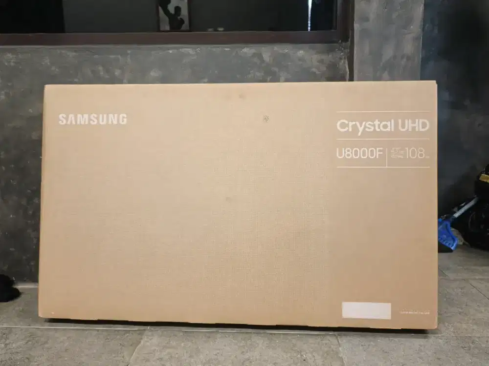 SAMSUNG 43U8000F Smart TV 43 inch Crystal UHD 4K LED TV 43