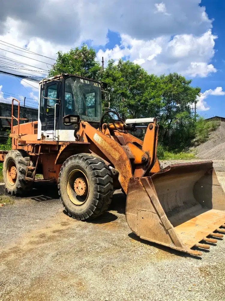 Wheel Loader Daewoo Doosan Mega 250 Komatsu Kawasaki Pasir Batu PC200