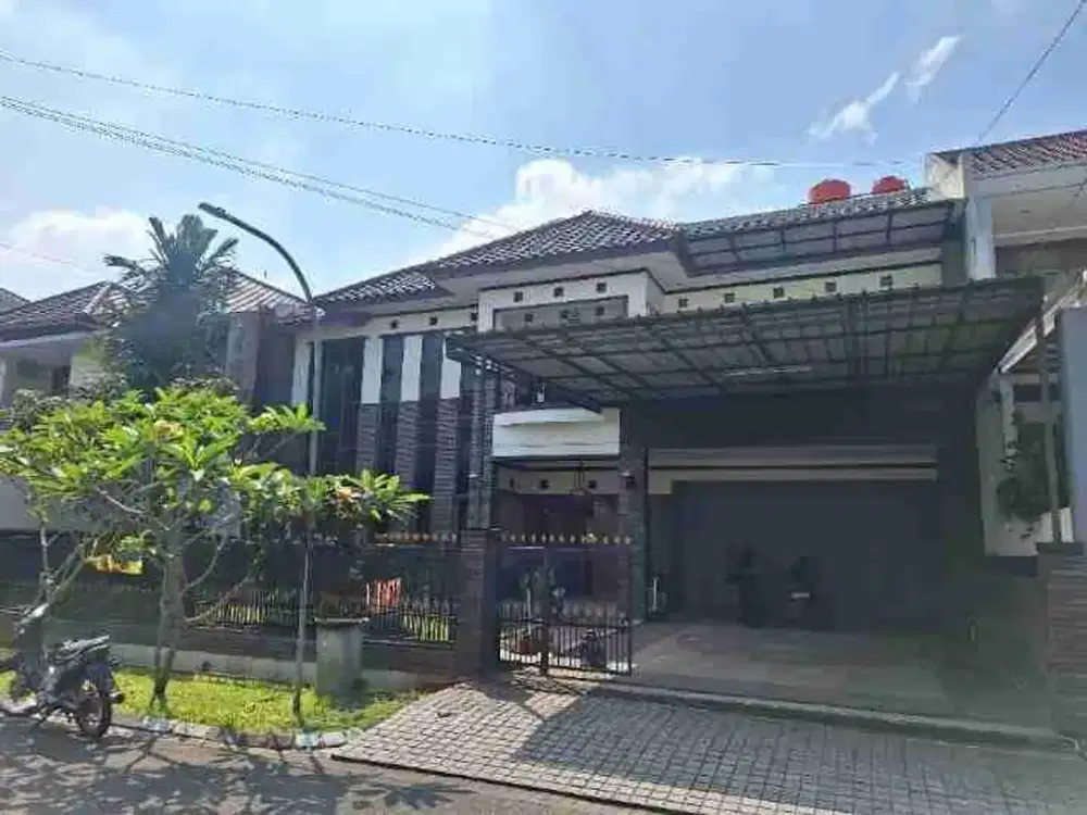 Disewakan Rumah Lux Terawat Di Kompleks Batununggal