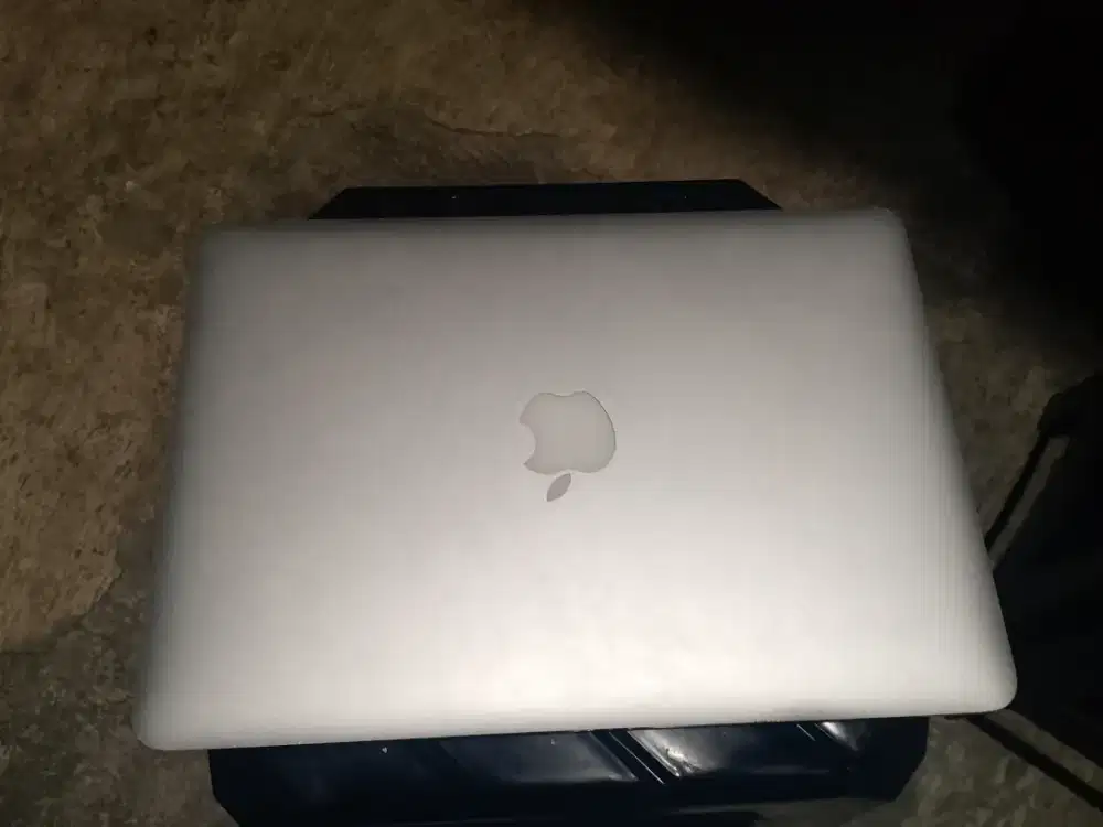 Jual MacBook Pro Retina 13 2015 Core i5