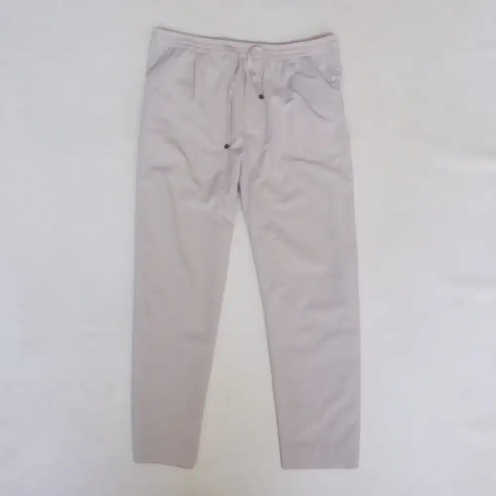 24/7 relaxed pants size 40 fit 42