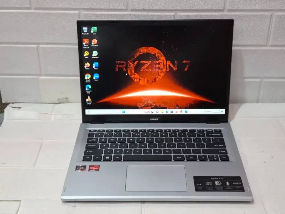 Laptop ACER Aspire 3 14/ AMD Ryzen 7 5700U/ Ram 16GB/ SSD 512GB