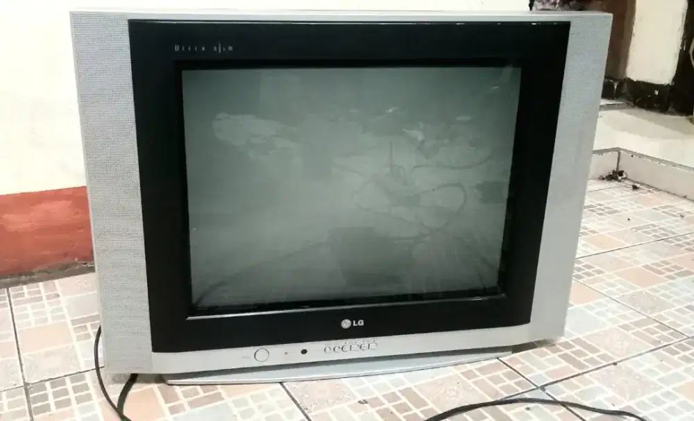 Jual tv 21inc ori Lg slim normal gambar suara jalan