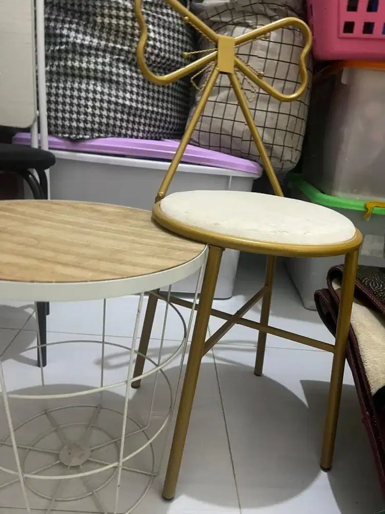 Mejq kursi informa bekas