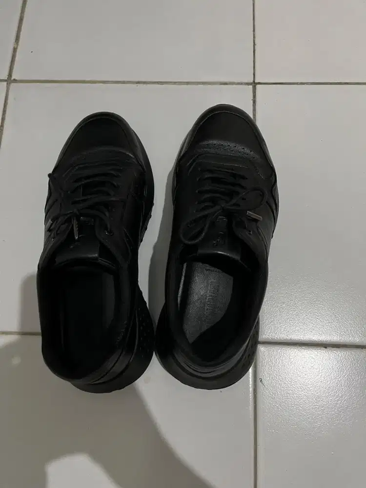 Sepatu kulit gino mariani geffri
