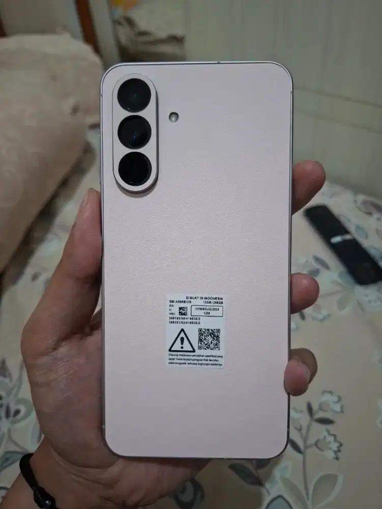 Samsung Galaxy A56 Awesome Pink 12/256 Sein Istimewa