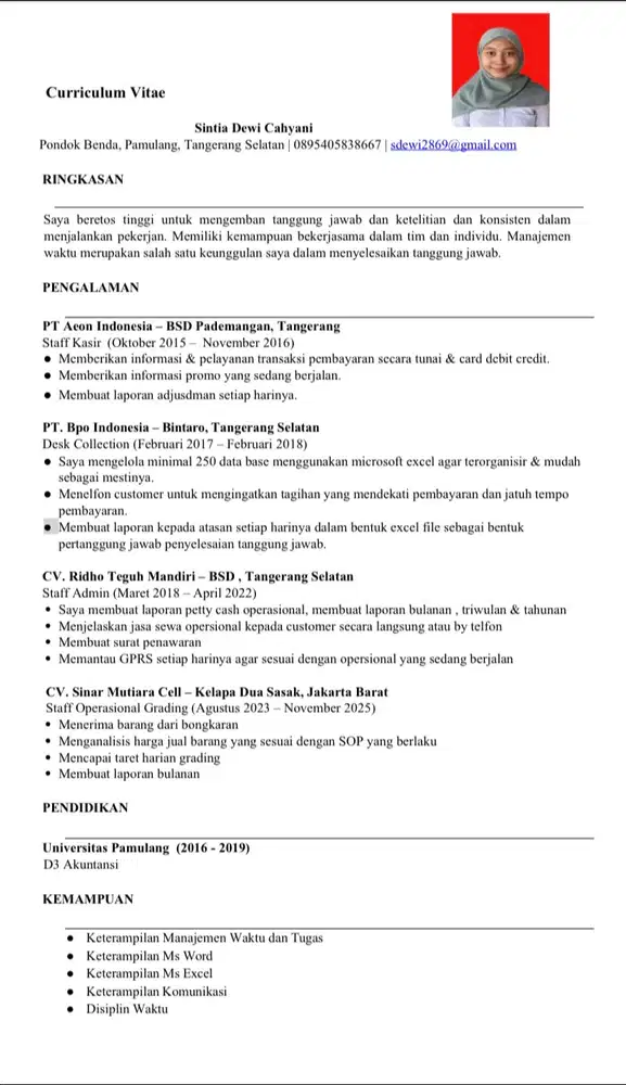 Saya mencari lowongan kerja sebagai Admin, Kasir, Resepsionis