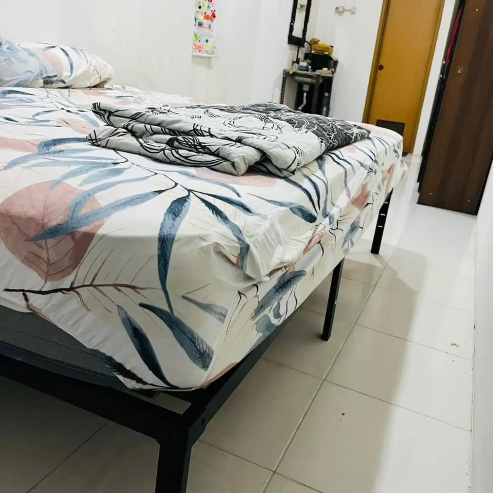 Pavilliun AA, pintu sendiri, khusus Wanita