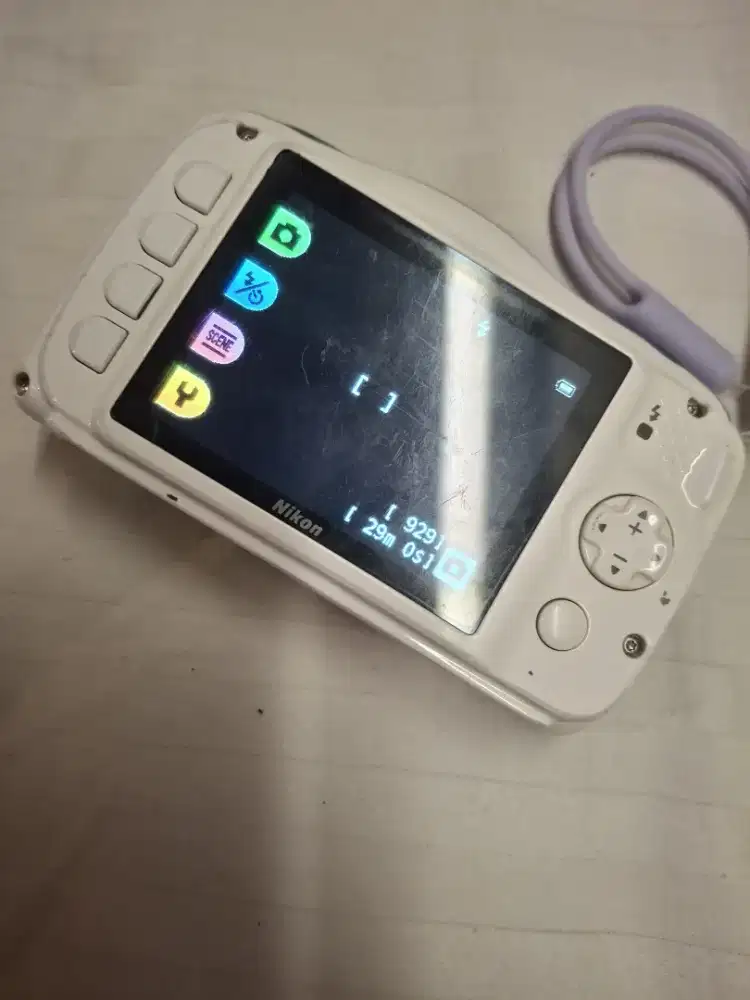 Nikon Coolpix aw 1000 anti air