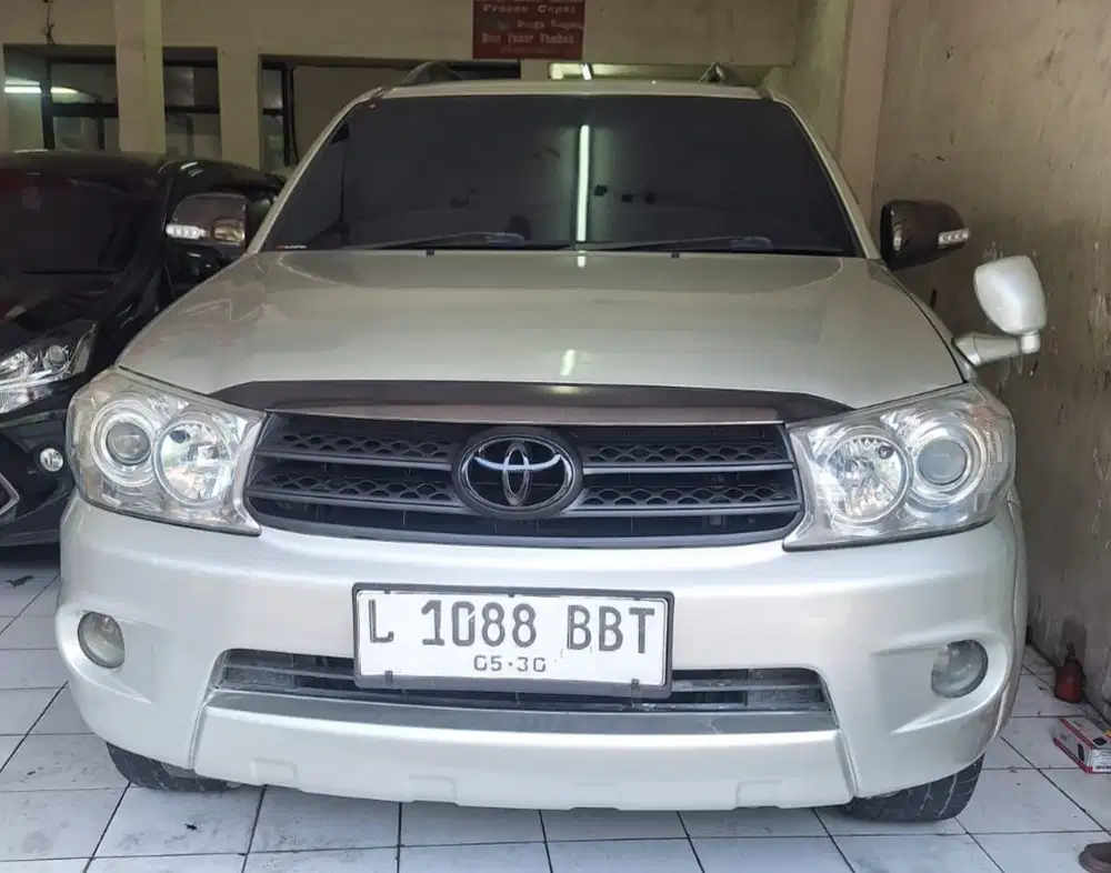 Toyota Fortuner 2010 Diesel