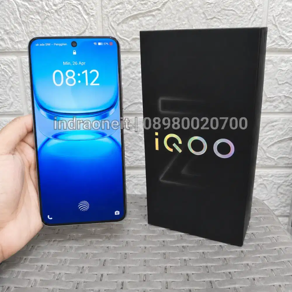 Iqoo Z10 5G Silver 8/256 Mulus Fullset Garansi Vivo September 2026