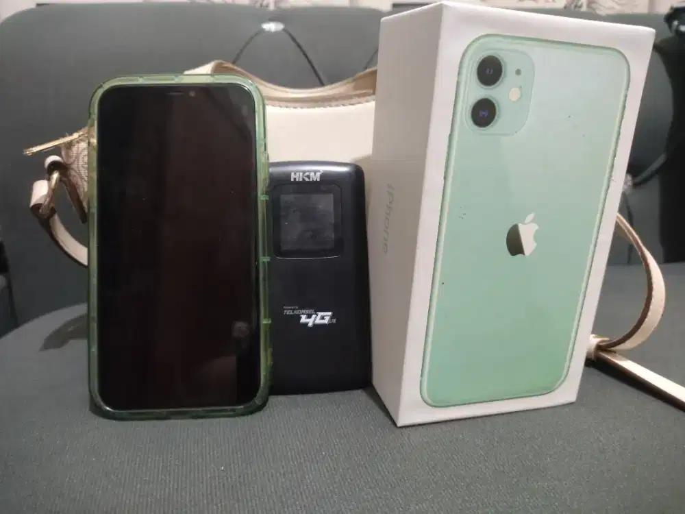 iPhone 11 64gb inter