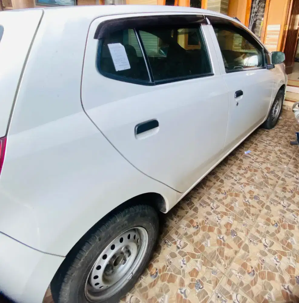 Daihatsu ayla type D+ manual