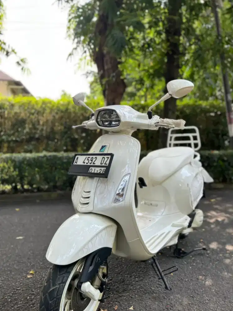 Vespa sprint X JB 2022