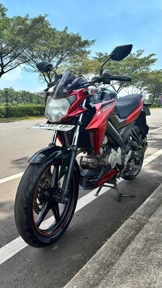 Yamaha Vixion Advance NVA warna Stizza Black Red 2015