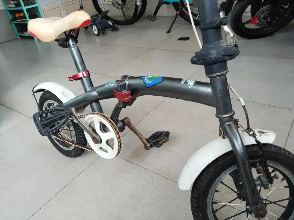 Sepeda lipat anak ukuran 12