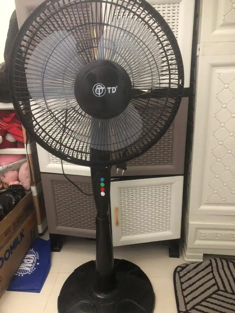 Dijual kipas angin merk TD