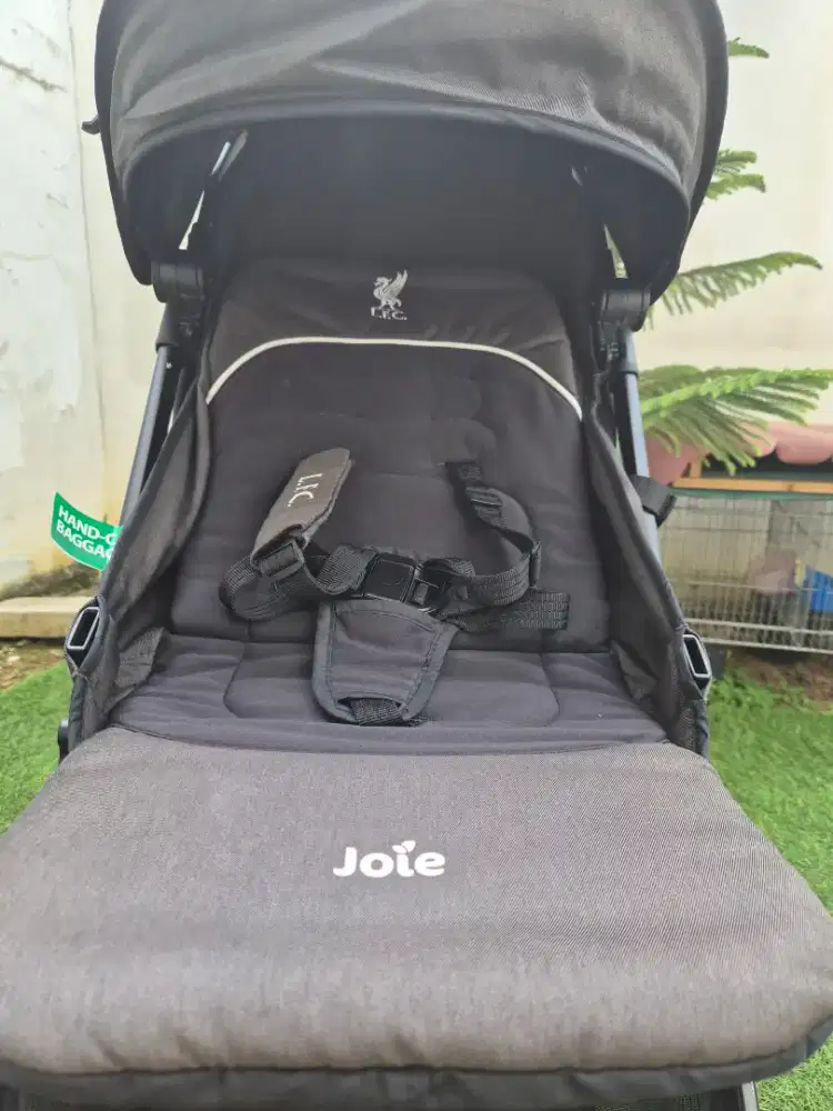 Stroller Joie Liverpool Cabin Size