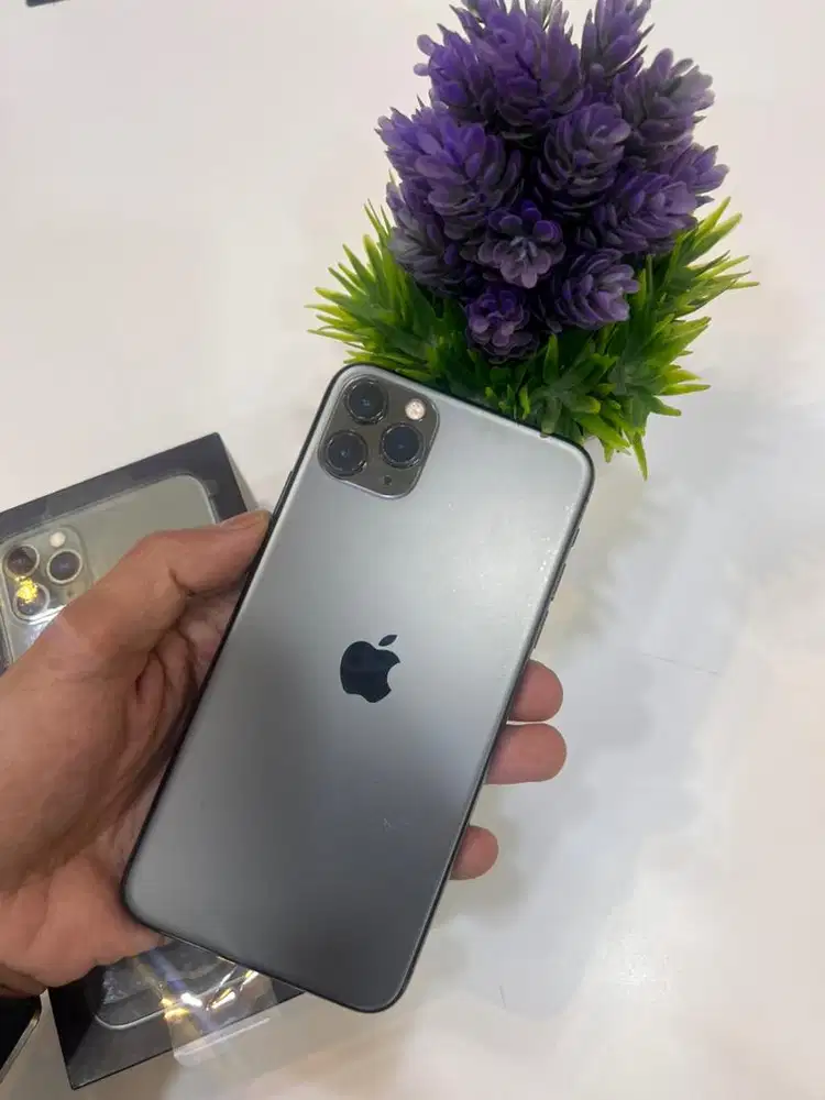 iphone 11 Promax 64 gb ExxiBox