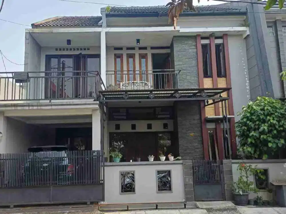 Dijual Rumah Modern 2 Lantai di Margahayu Raya, Good Condition!