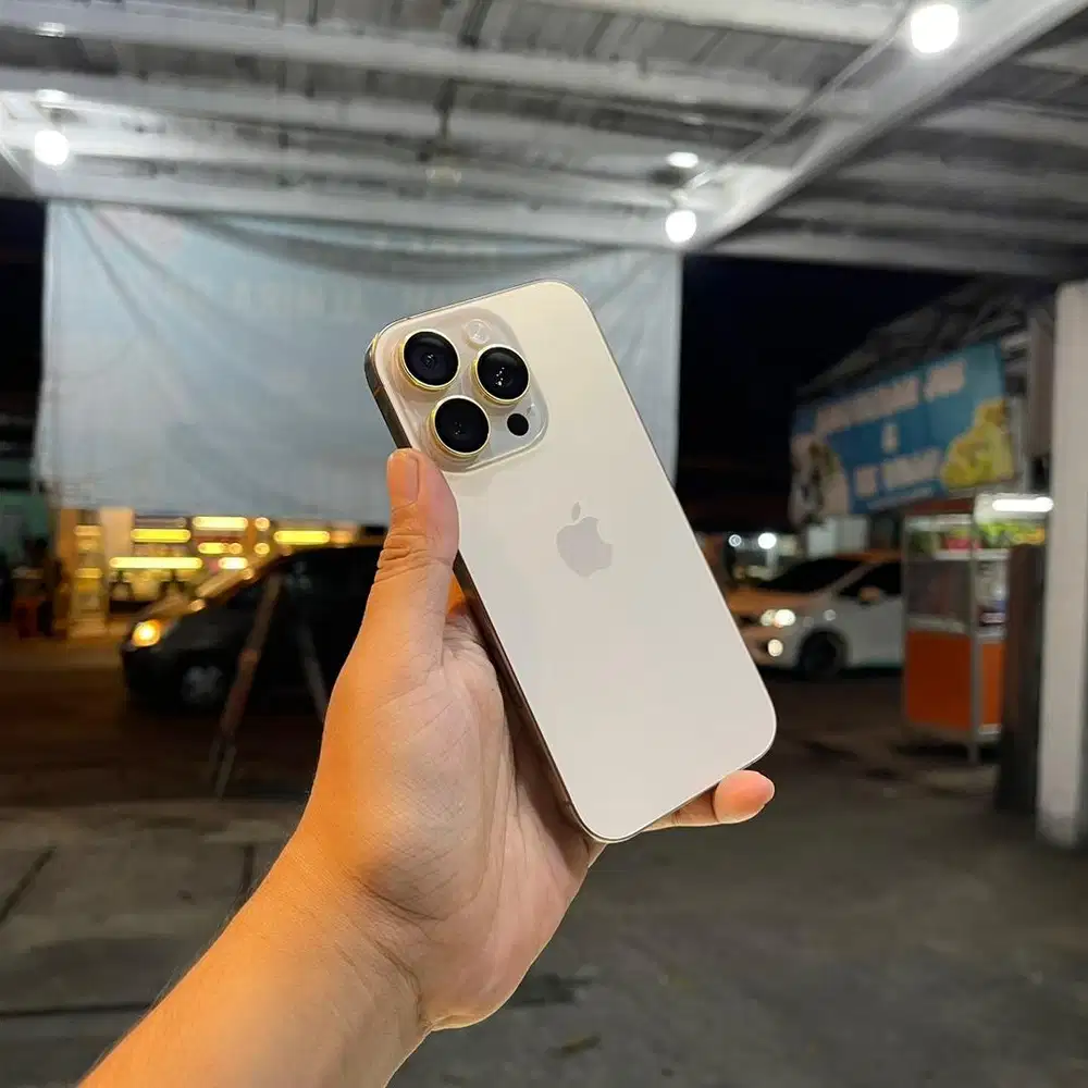 Iphone 16 Pro 128gb iBox like new garansi panjang. TT juga bisa
