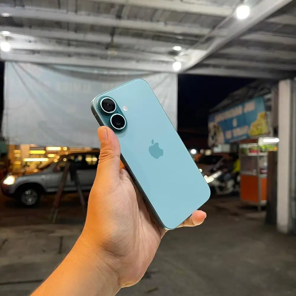 Iphone 16 256gb iBox mulus fullset original. TT juga bisa