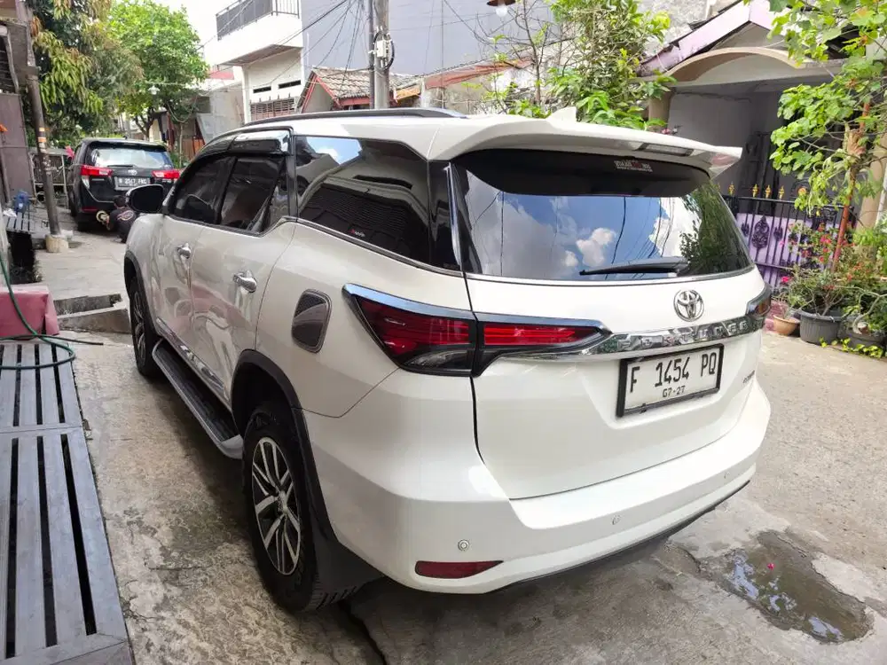 Toyota Fortuner VRZ Diesel Solar Matic AT Tahun 2017 Putih , 2018