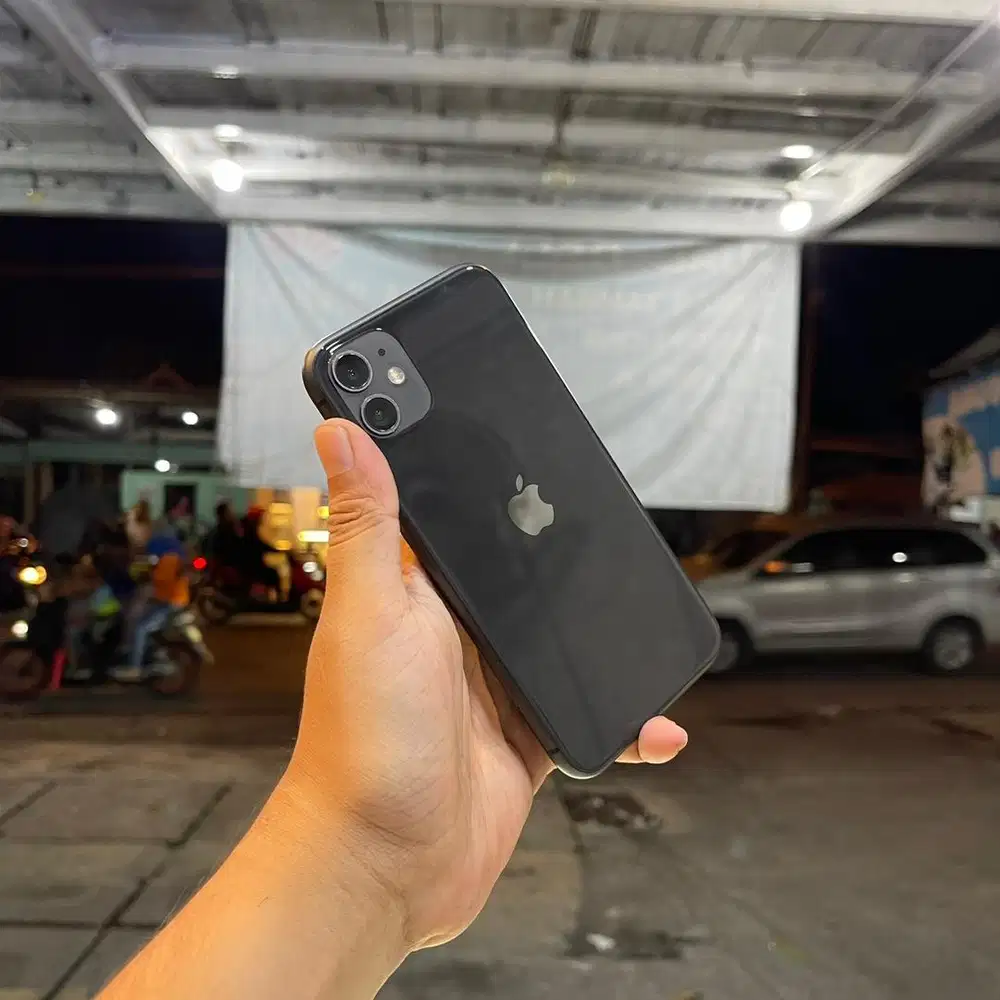 Iphone 11 64gb iBox mulus fullset original. TT juga bisa