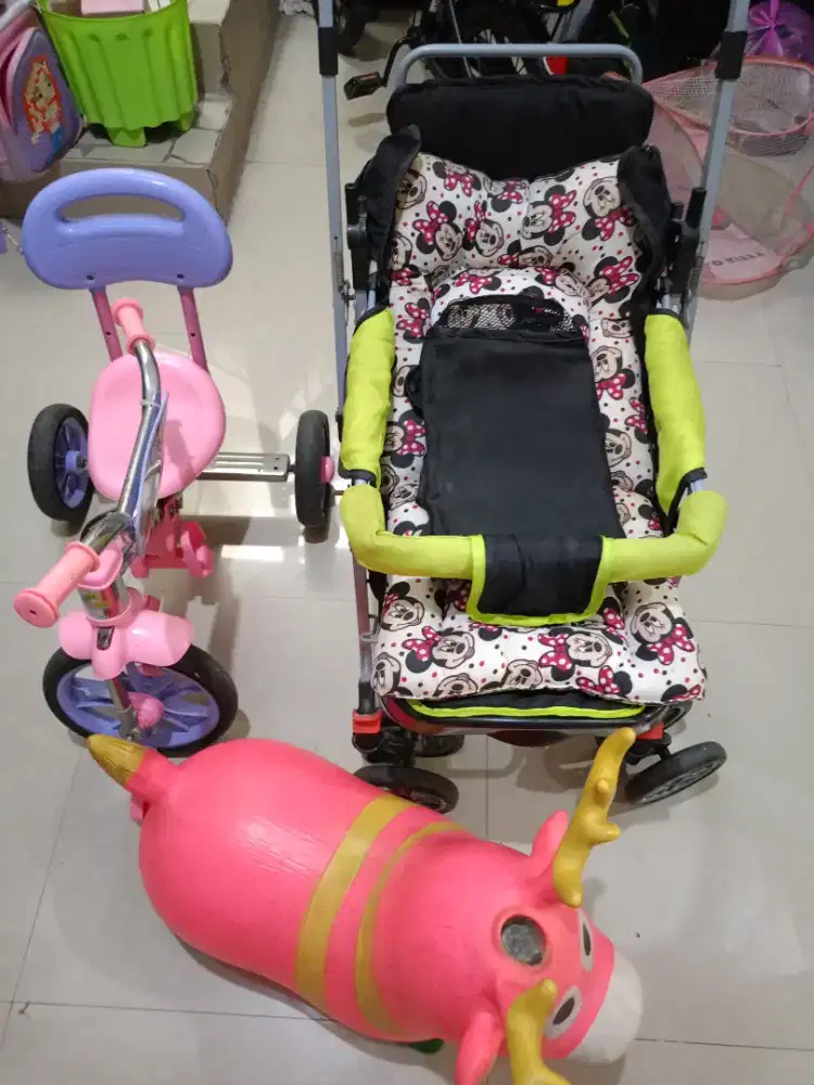 Dijual stroller, sepeda dan balon