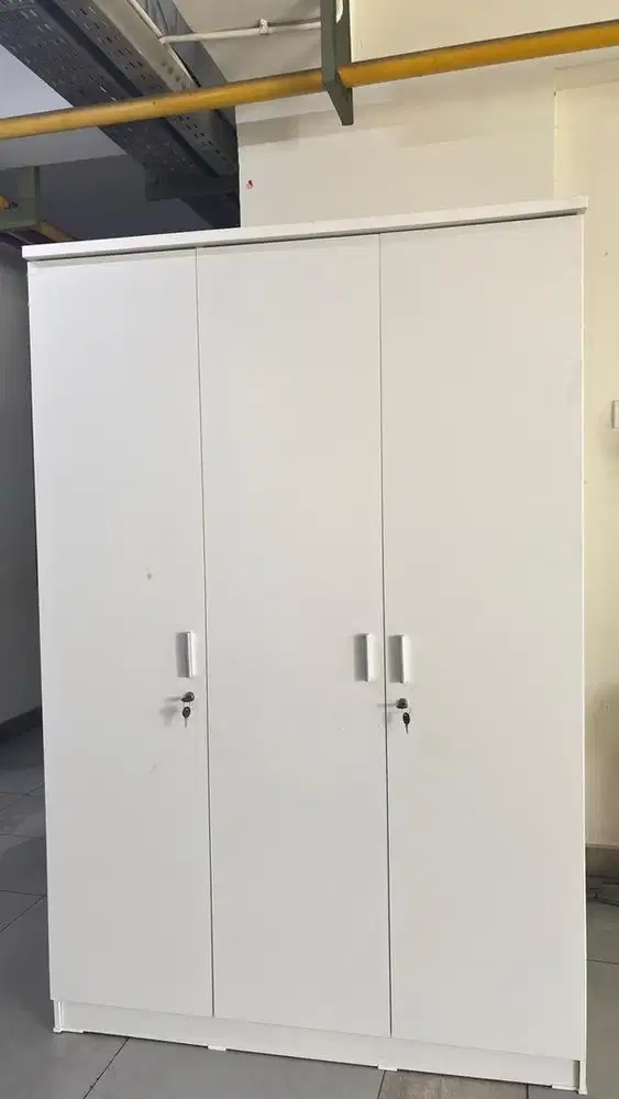 Kulkas sama lemari bagus bangeet