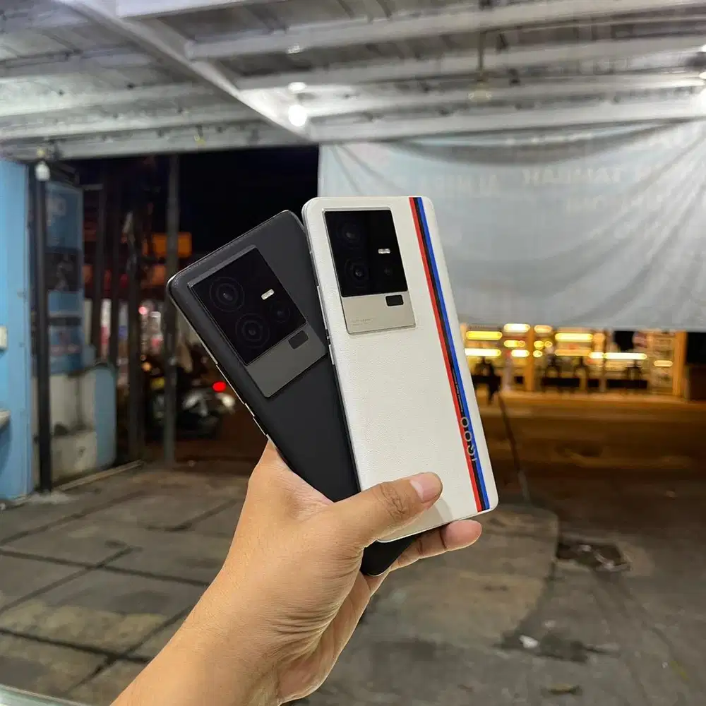 Iqoo 11 5G 16/256 mulus fullset original. TT juga bisa