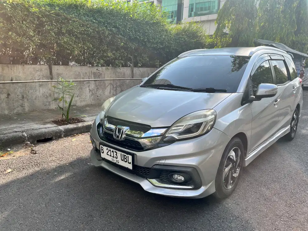 Honda Mobilio RS 2016 KM Rendah Terbaik Siap Pakai