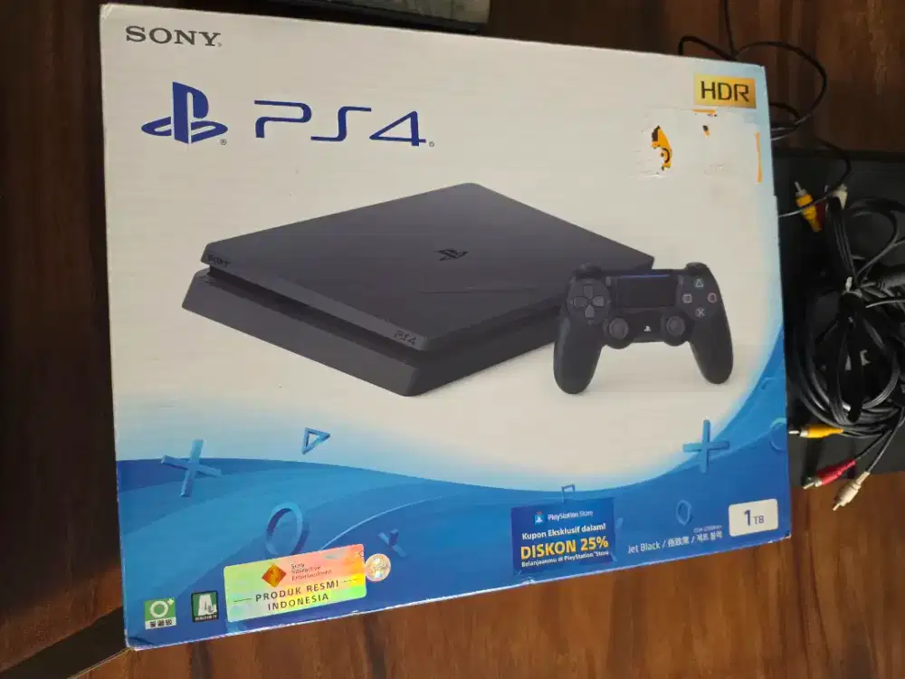 Ps4 playstation 4 hitam 1gb sudah isi game siap main
