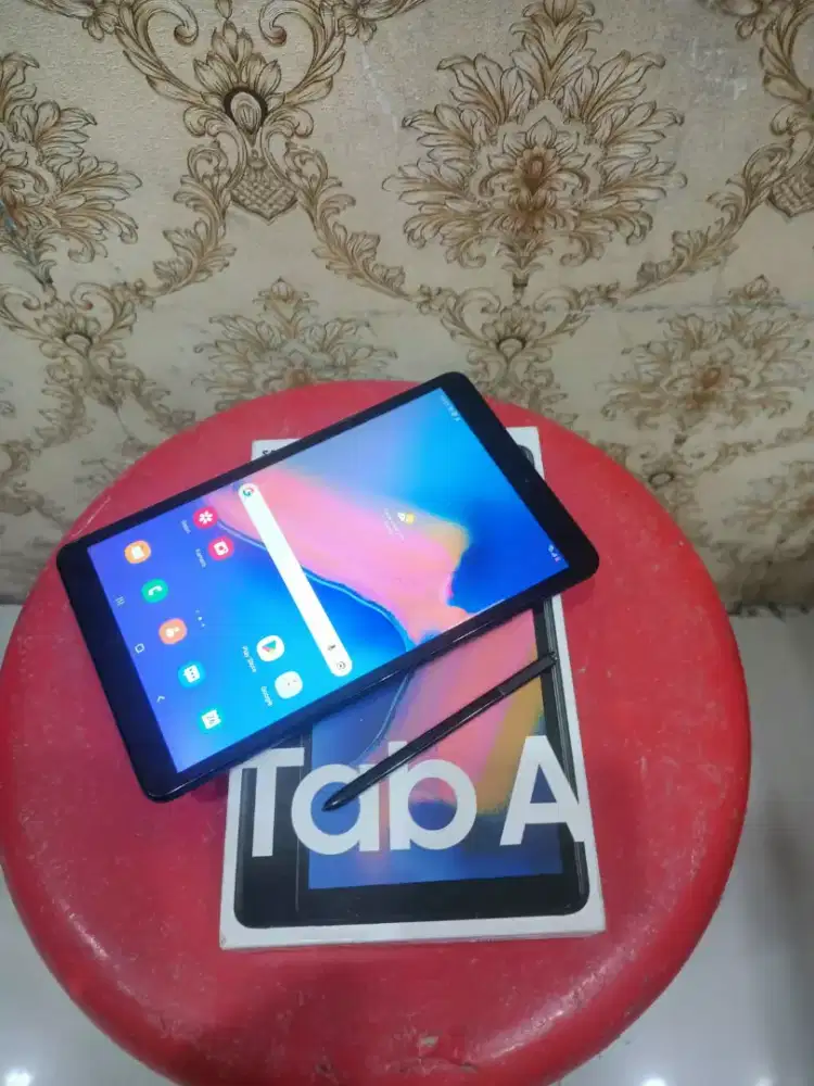 Samsung tab A with S pen ram 3/32 minus hrs pakai pena nyentuhnya  lkp