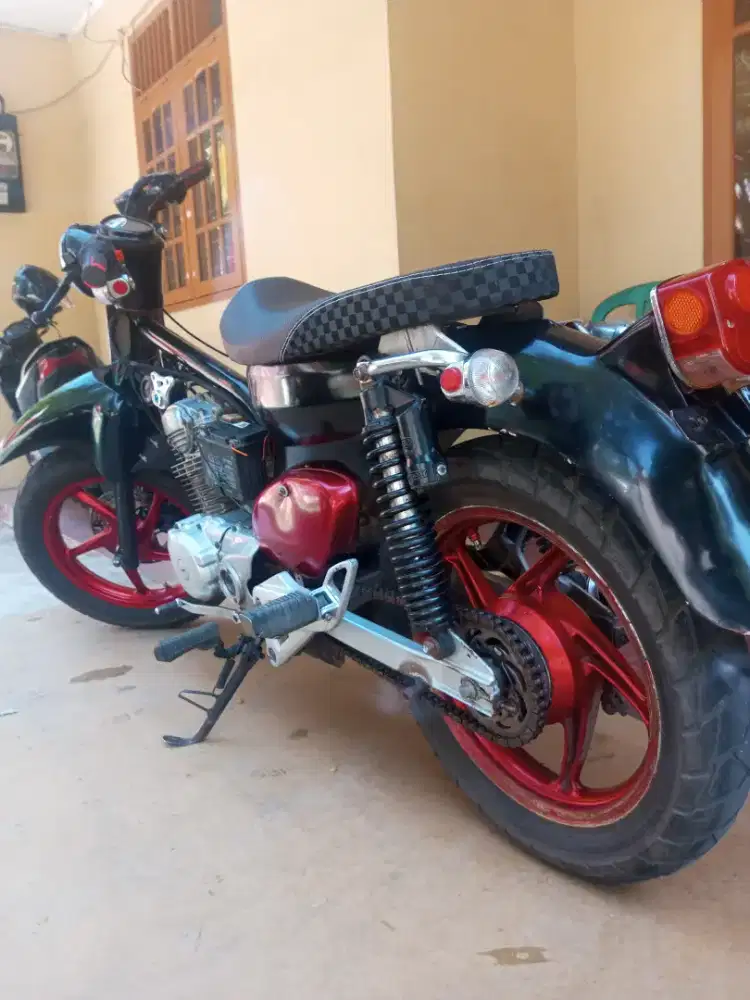 GL PRO CUSTOM HONDA C70