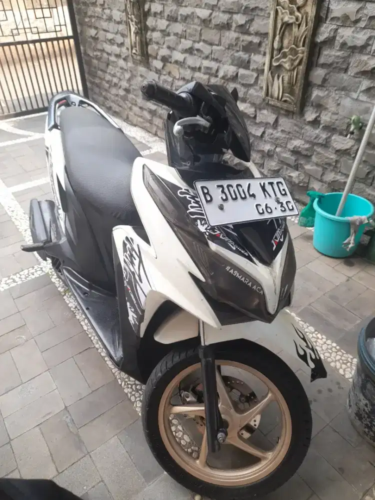 VARIO LED 125 TH 2014