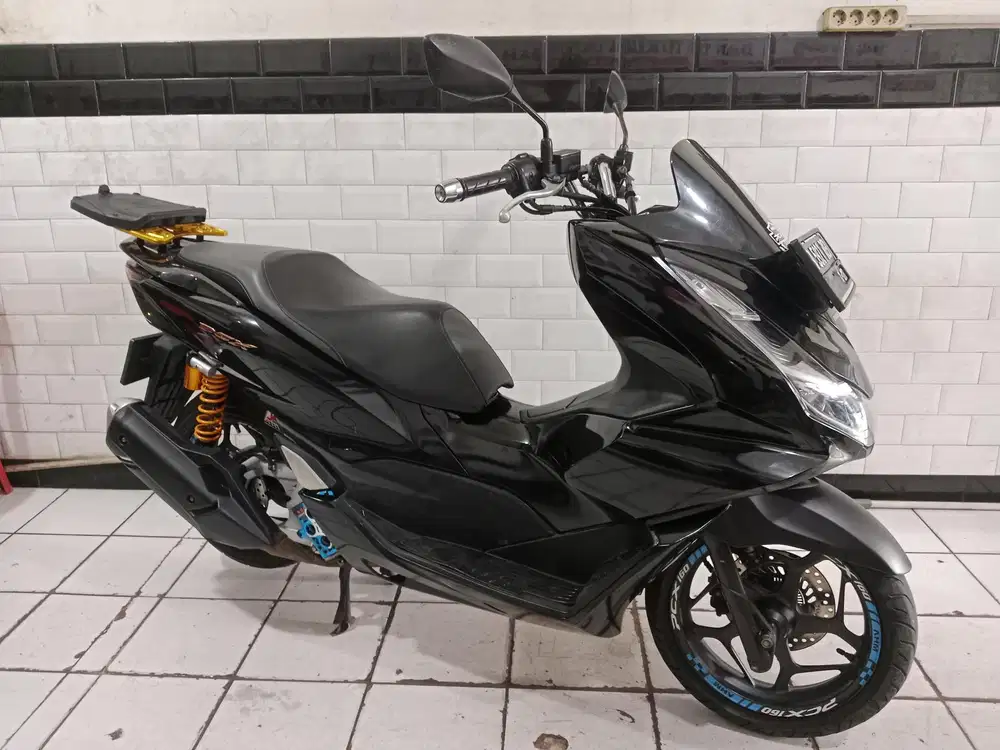 Jual/tukar tambah Honda pcx abs tahun 2022