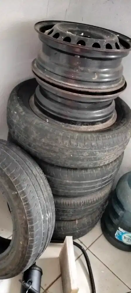 Ban ring 14 Sigra plus pelk kaleng..