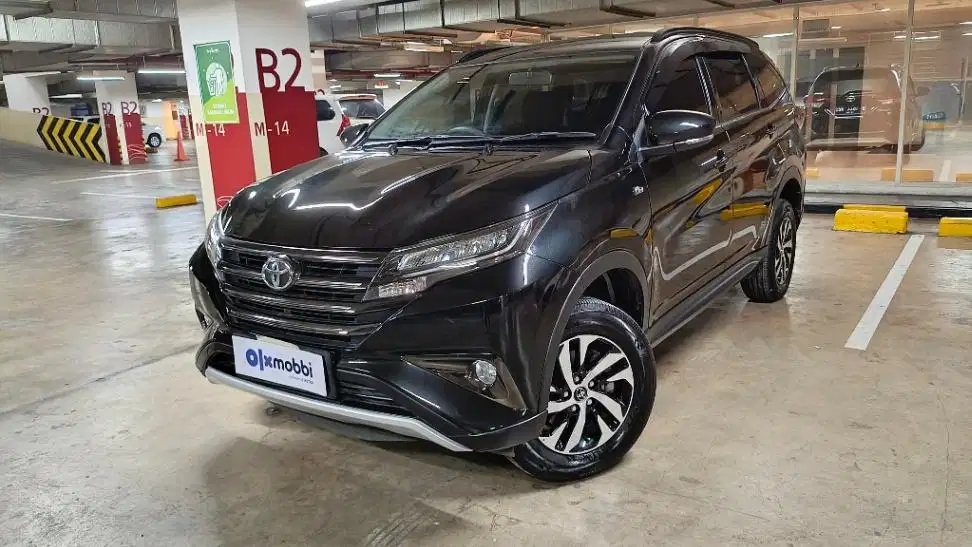 TDP 10JT, Toyota Rush 1.5 G Bensin-AT Hitam 2021