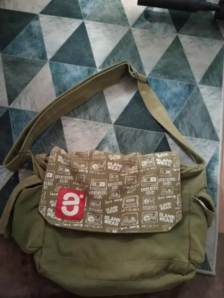 TAS SELEMPANG BLANK WEAR