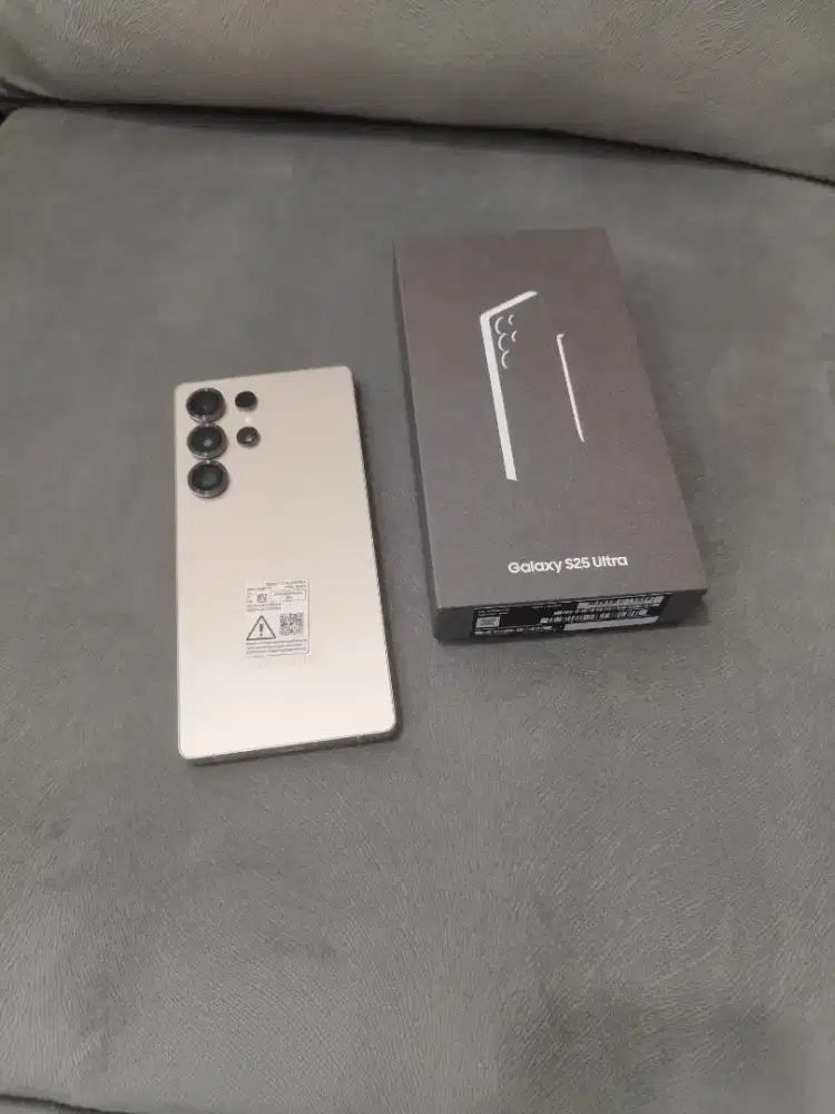 Samsung S25 ultra 12/256gb