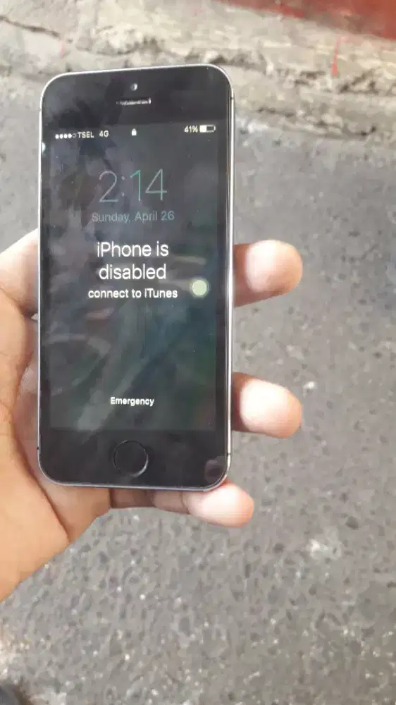 IPhone 5S 16GB lupa pola sama iCloud