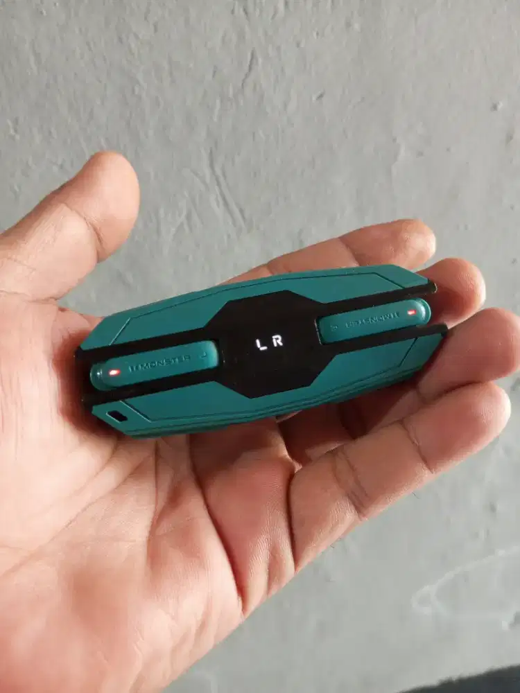 hansfre blotut merk Monster airmars XKT 08 PRO bas ny mantap