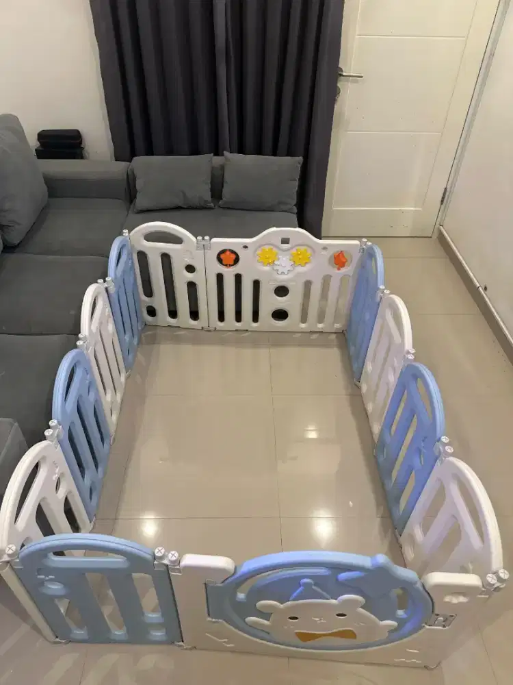 Pagar bear baby fence  12 + 2 dengan Basketball stand 150 x 150 x 61cm