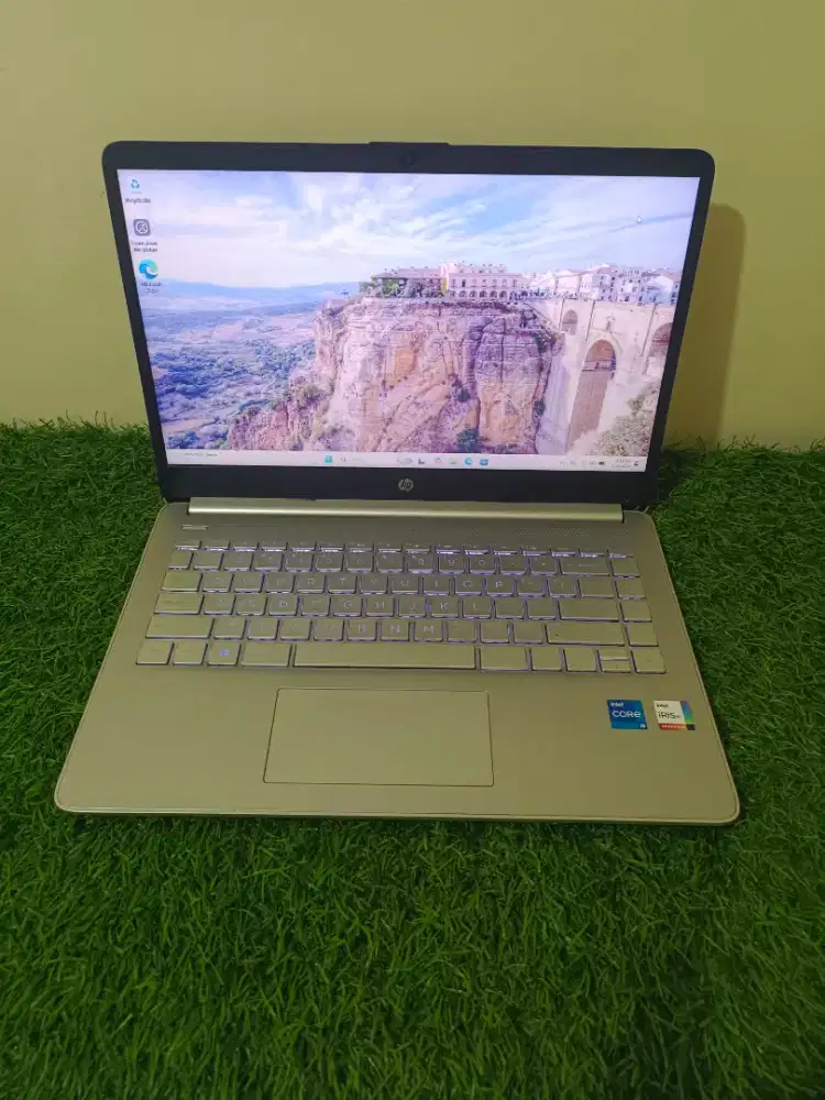 Laptop hp core i5 gen 11 siap pakai