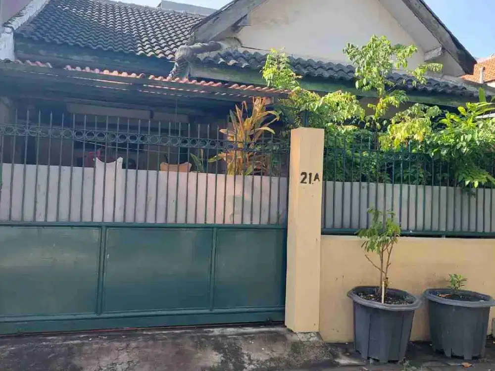 Rumah hitung tanah di Bronggalan 2H, Surabaya.