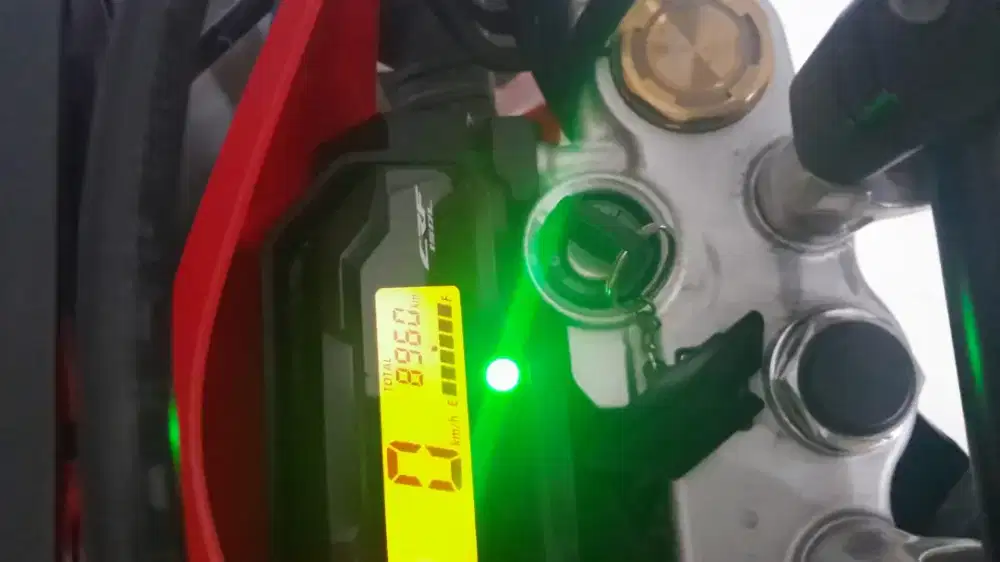 Motr crf mulus kilometer rendah