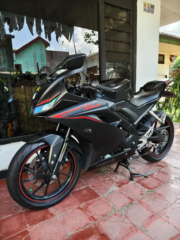 Motor Yamaha R15 V3