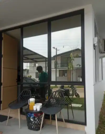 spesialis pasang kaca film hotel kacafilm kantor gedung ruko panggilan